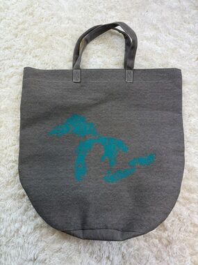 Gray Canvas 19” Tote Bag with Teal Great Lakes Graphic and Teal Lining